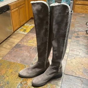 Stuart Weizmann grey suede boots with fur detail. Size 7.5